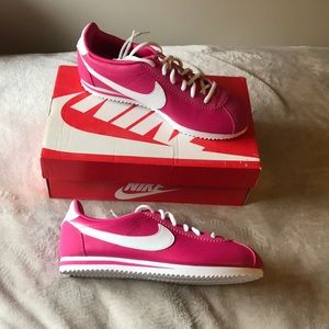 NEW Nike Cortez